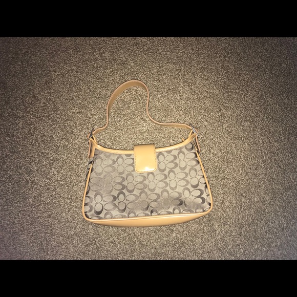 Coach Purse - Picture 6 of 7